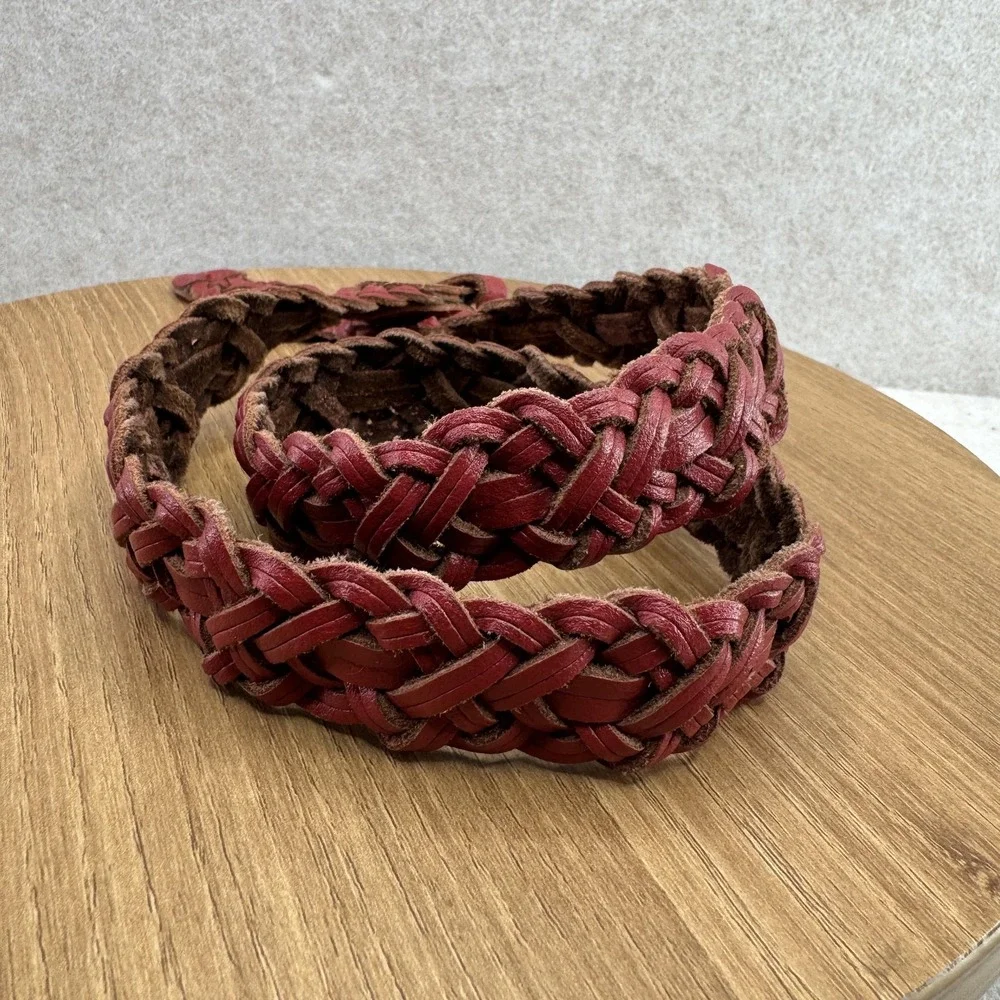 Capezio Belt Womens Size S Red Braided Leather‎ Suede Medium Buckle Textured